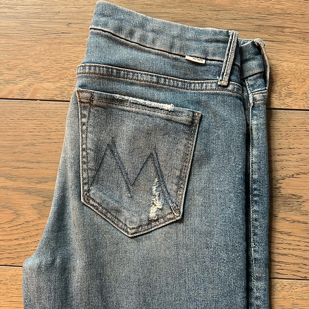MOTHER denim looker ankle fray